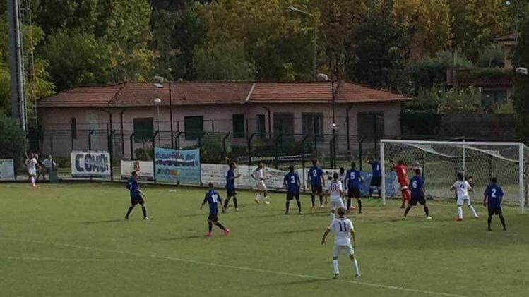 Un momento della partita a Forte dei Marmi