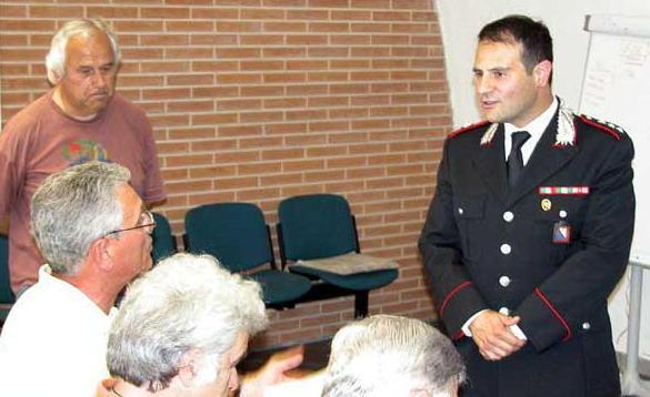 I carabinieri nelle chiese danno consigli contro i furti 