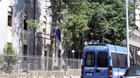 Benedetti scrive a Volpi «Difendiamo la questura»