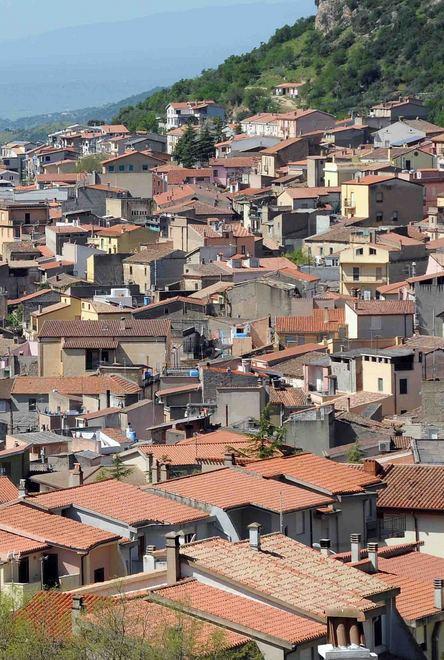 Nuovi volantini anonimi, immediata la condanna 