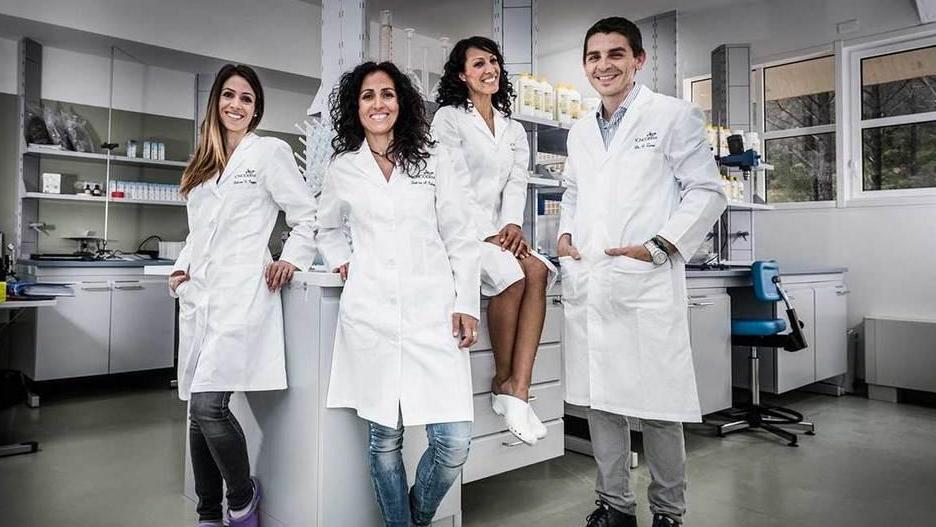 Nadia Cappai (prima a sinistra) con gli altri soci fondatori della Icnoderm