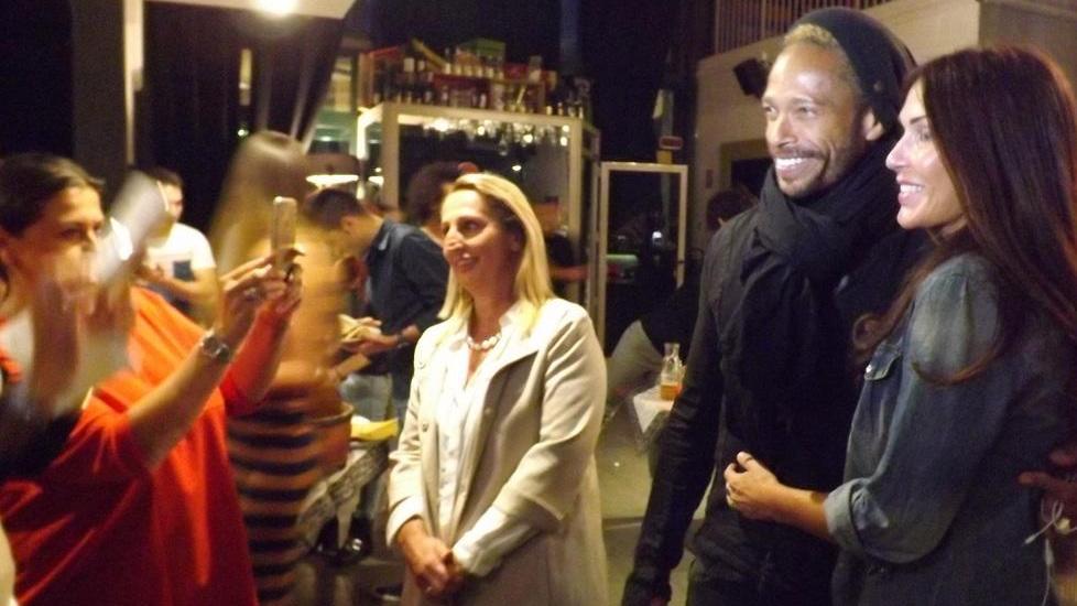 Che entusiasmo per il detective Dourdan