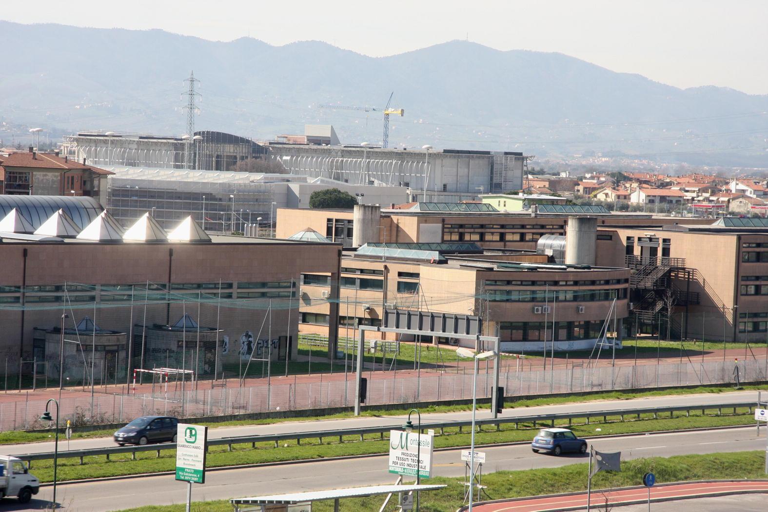 Il polo scolastico di via di Reggiana