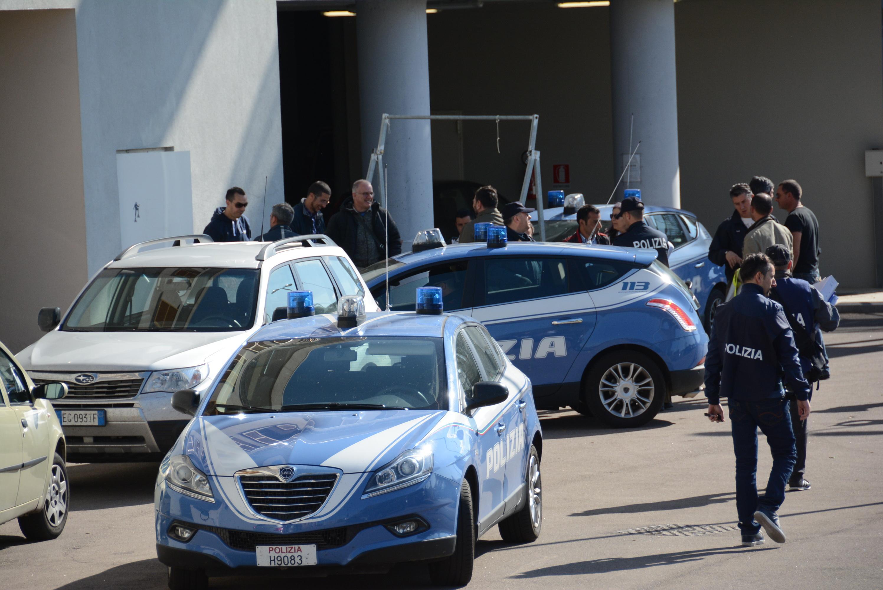 Auto della polizia di Stato