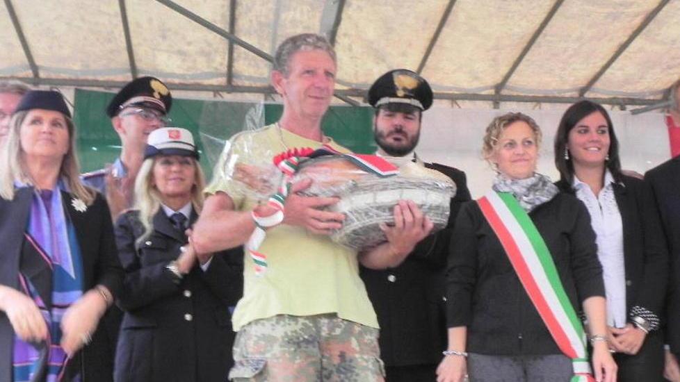 Fiera degli uccelli, vince il tordo allevato da Fabio Pucci