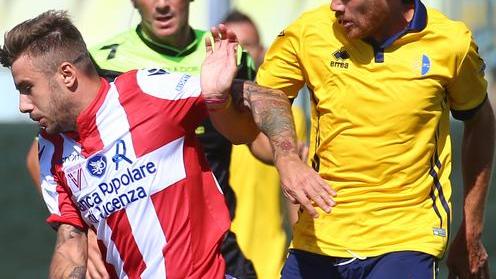 Gialli in campo venerdì al Braglia