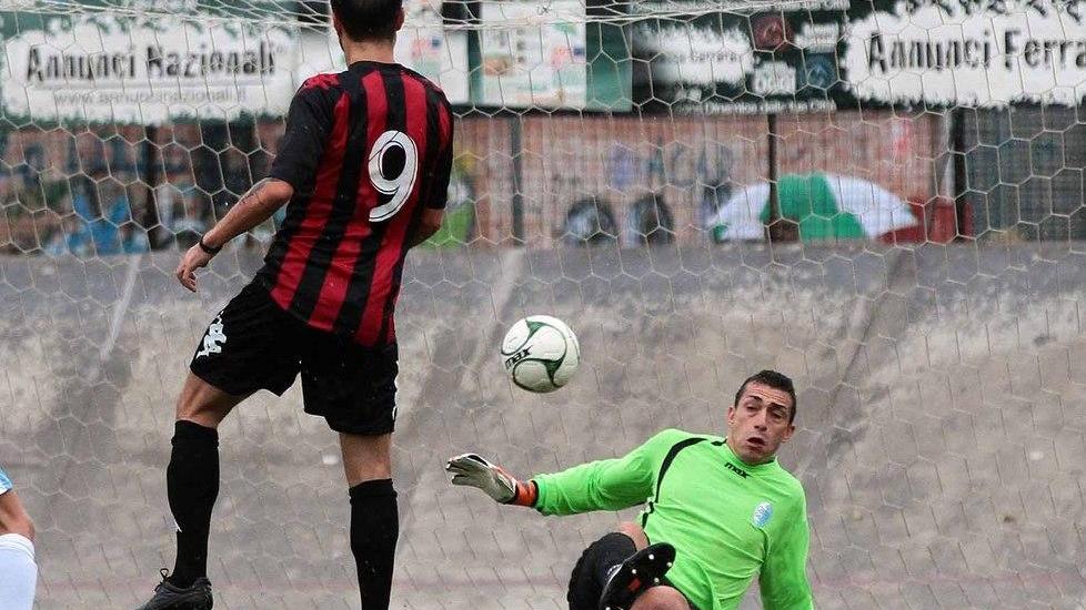 L’ex Belluzzi è spietato Centese ancora nel tunnel