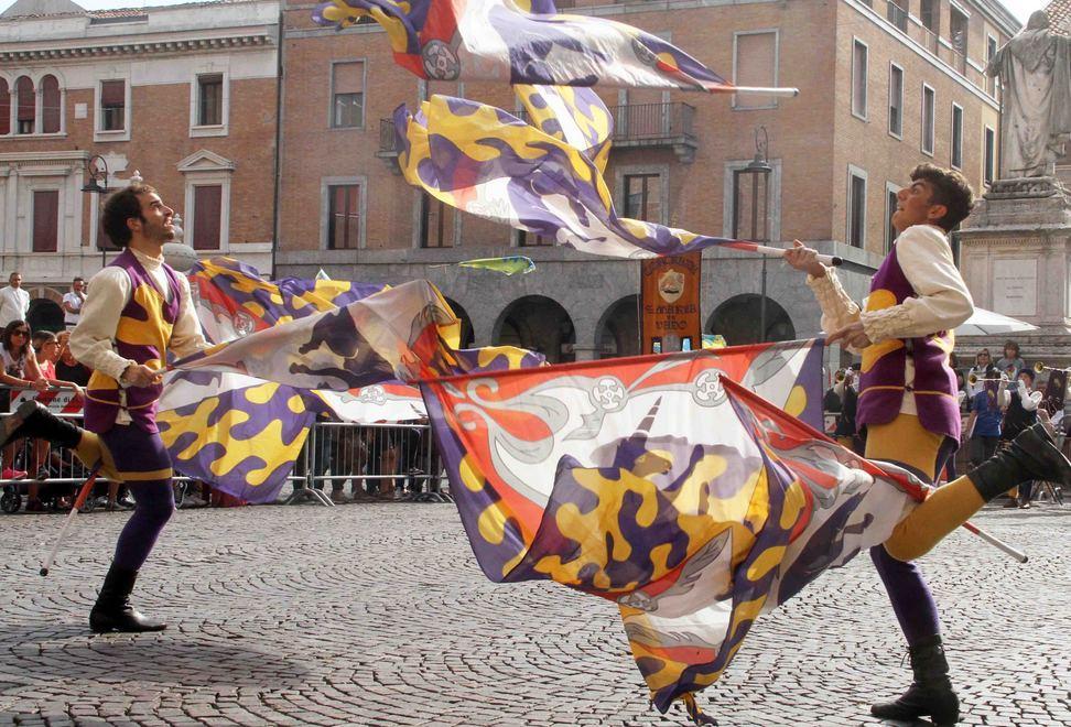 Per l’ottava volta è Andrea Baraldi il re delle Bandiere 