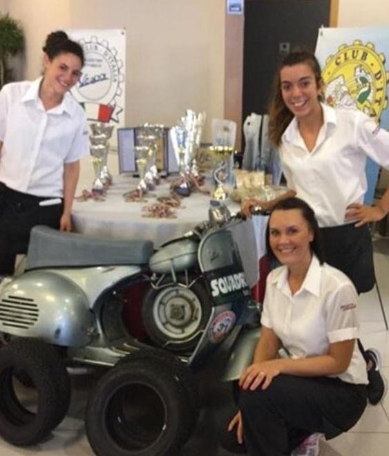 Gara bagnata, i vespisti si consolano a tavola