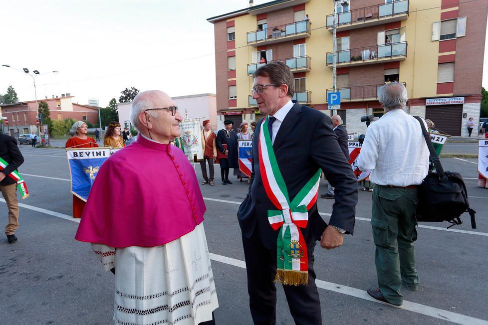 Nonantola Si Veste A Festa Per L ingresso Dell Arcivescovo Castellucci 