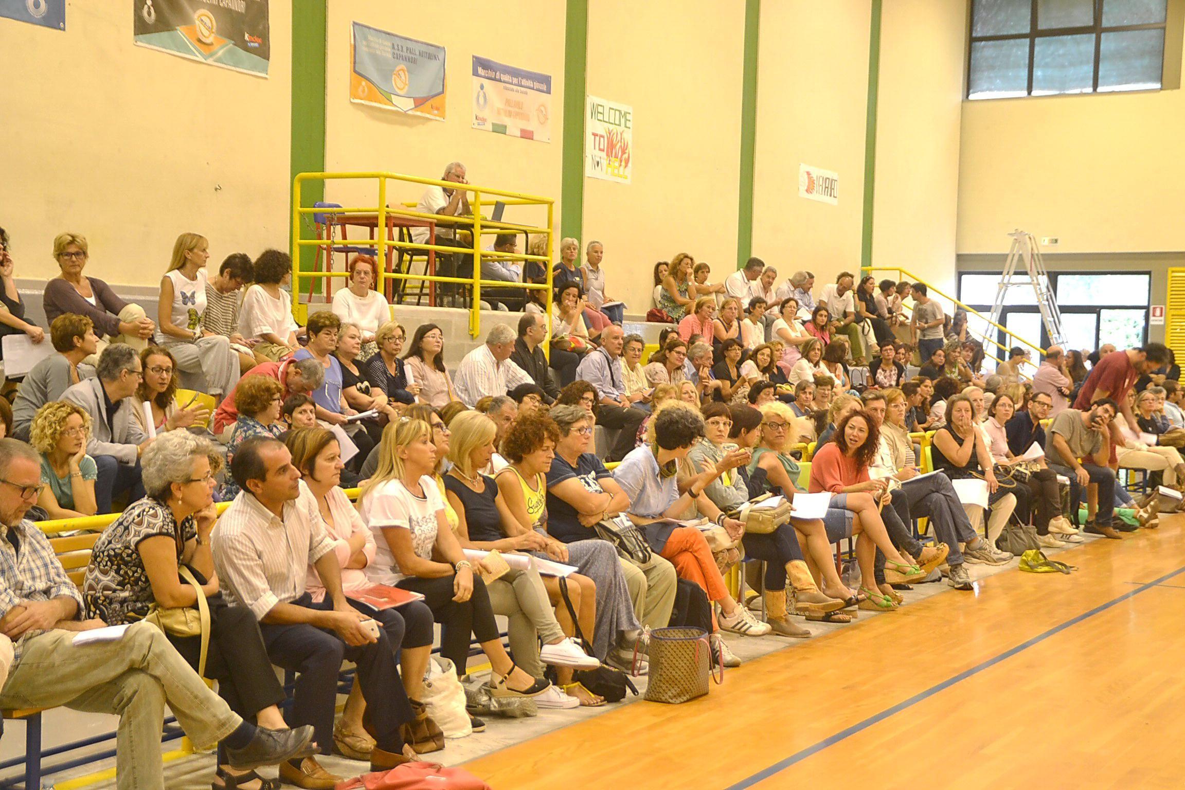 L'assemblea dei docenti a Capannori