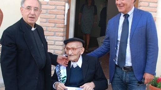 Giuliano Casiddu festeggiato nel giorno del centesimo compleanno