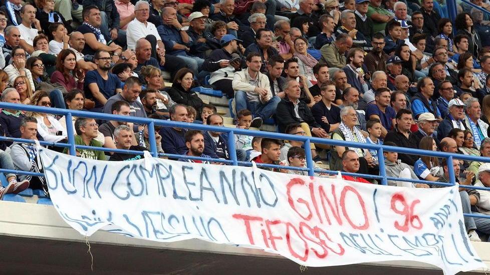 Buon compleanno al tifoso di 96 anni