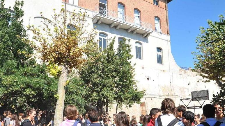 A scuola la partenza è ok nonostante le fughe di prof