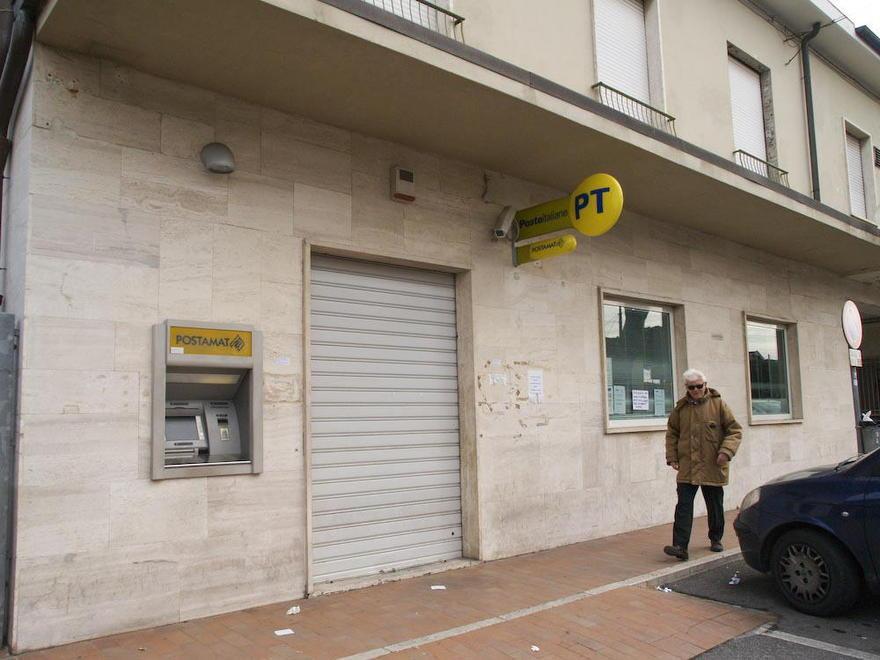 Poste chiuse, Torre del Lago si ribella 