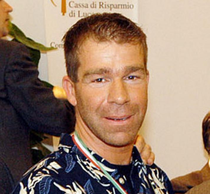 Campione di slitta muore a 46 anni 
