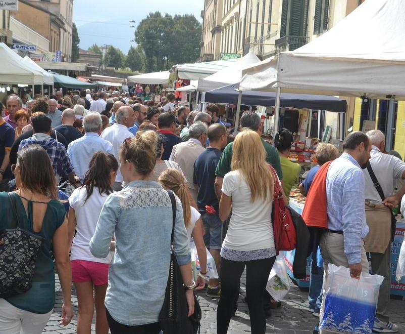 Fiera al via: tanta gente ma le vendite sono scarse 