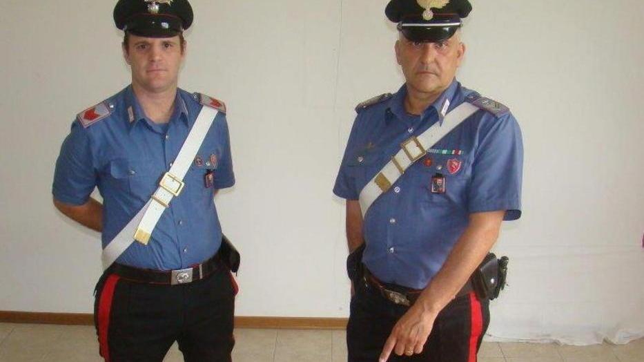 Coppia di spacciatori intercettata a Marinella