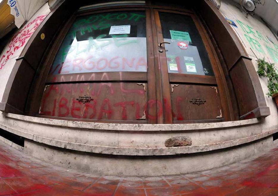 Blitz al ristorante vegano, c’è un sospetto su una socia Endas 