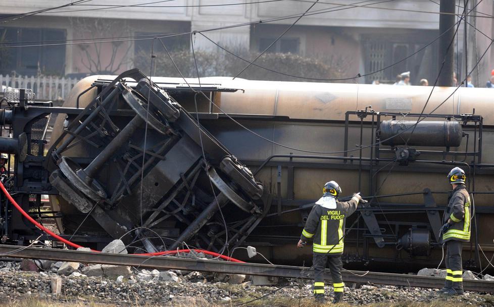 Un'immagine del disastro ferroviario del 29 giugno 2009
