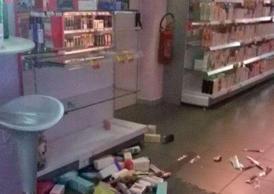 Bar Cantini, i ladri rubano le slot e i soldi della cassa