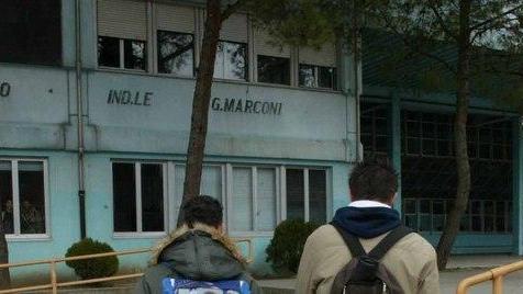 Gli arredi non ci sono e il progetto parte... male