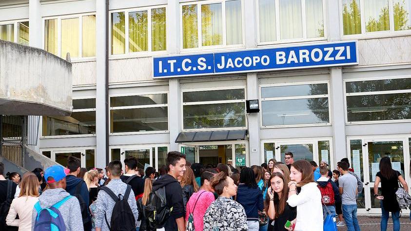Modena, a scuola con emozione nonostante i problemi