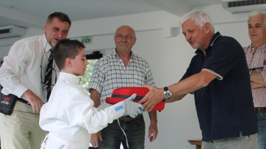 Un defibrillatore per l’Accademia Bernardi