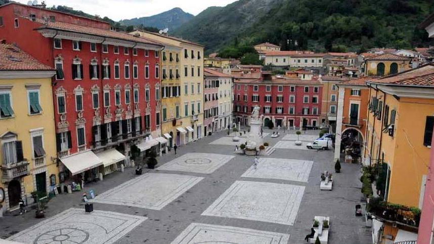 Lampredotto e paella, street food protagonista a Carrara