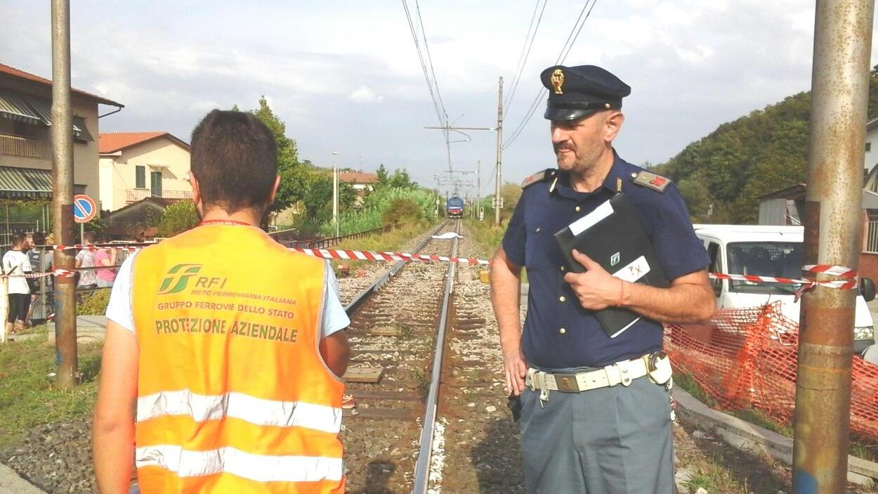Travolto dal treno per salvare il suo cane