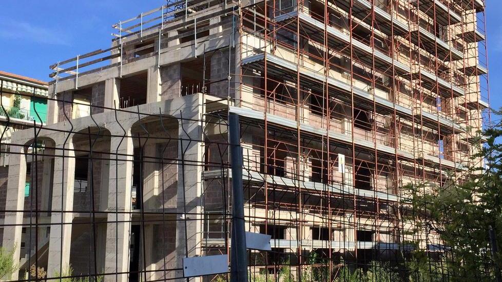 Occupano palazzina ex Enel, allontanati