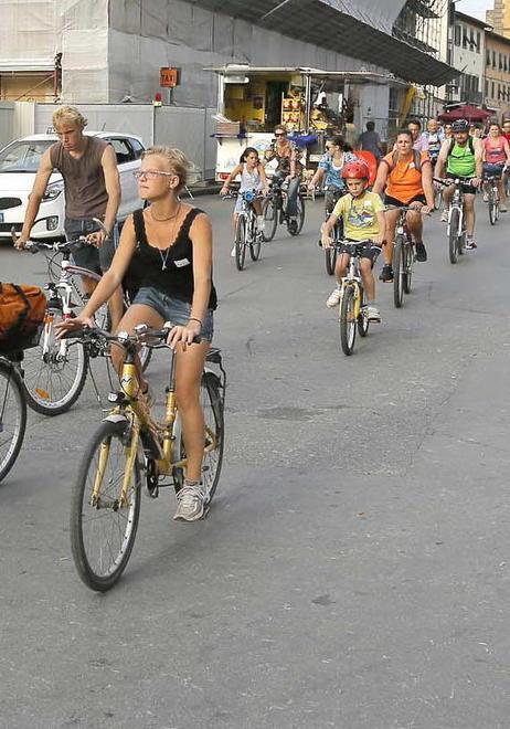 A pedali da Viareggio fino a San Rossore, è la festa della mobilità 