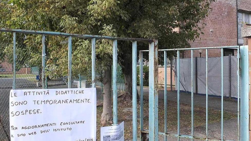 La politica a pezzi come quell’intonaco