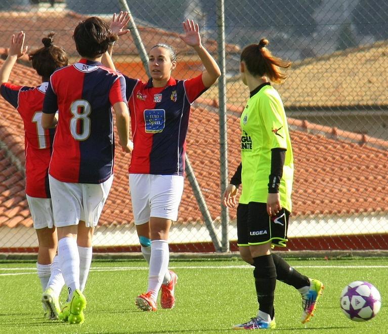 Dal calcio alla pallavolo addio a squadre gloriose 