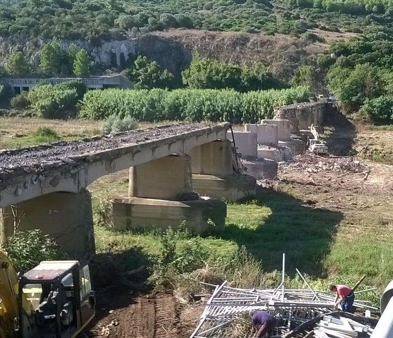Onifai, il vecchio ponte sul Cedrino sarà demolito 