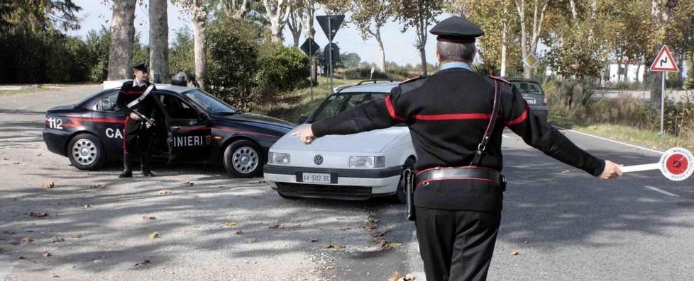 Un chilo di cocaina scoperto nell’auto in un vano segreto 