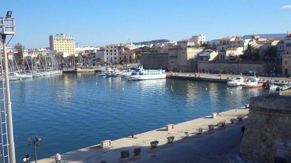 Alghero, mai spesi i fondi regionali per sistemare le banchine del porto 