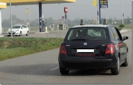 Il distributore colpito dal tentato furto