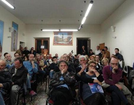 Scatta la raccolta di firme contro il Comune unico
