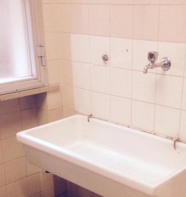 «Bagni fuori norma alla De Sanctis» 
