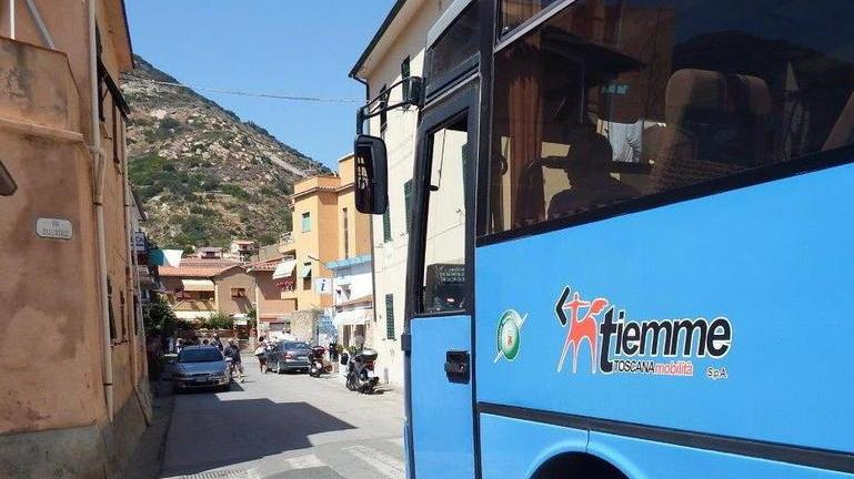 Una raccolta di firme per avere bus più nuovi