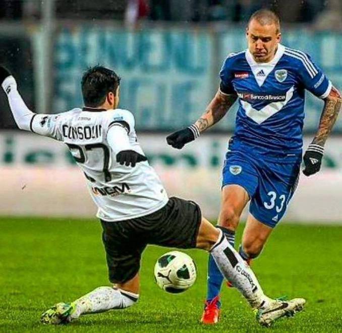 «O arriva il transfer o qui finisce male» 