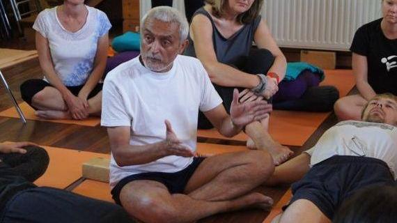 Un seminario yoga con i maestri indiani
