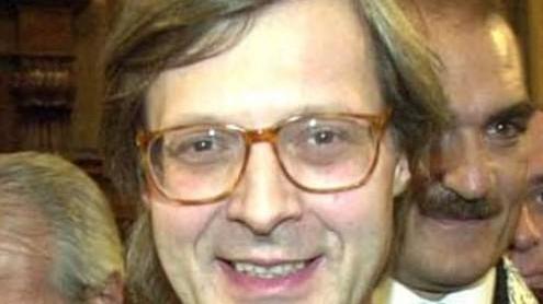 Vittorio Sgarbi inaugura mostra di pittrice polacca