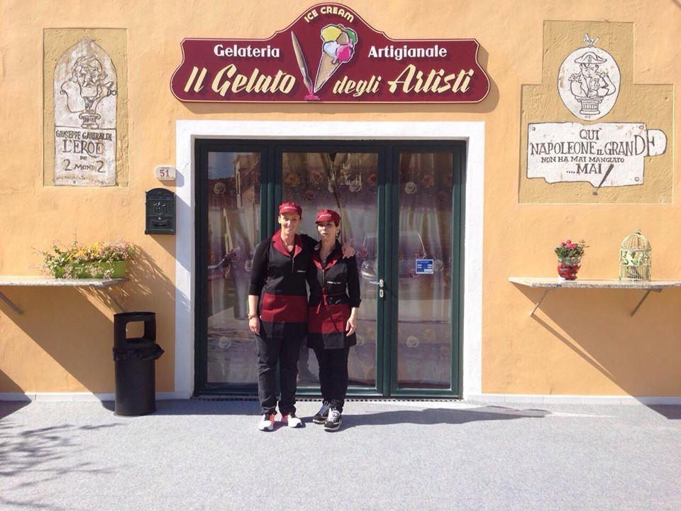 La gelateria degli artisti a Procchio 