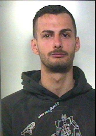 Antonio Mauriello, il 34enne arrestato ad Afragola (Napoli) dai carabinieri