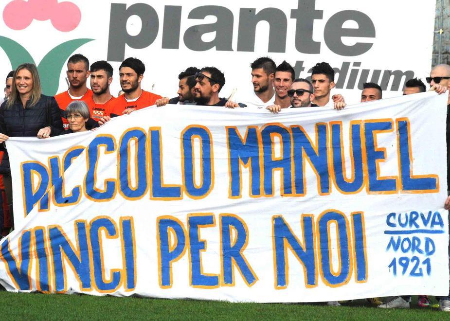 Il piccolo Manuel ha finito di lottare 