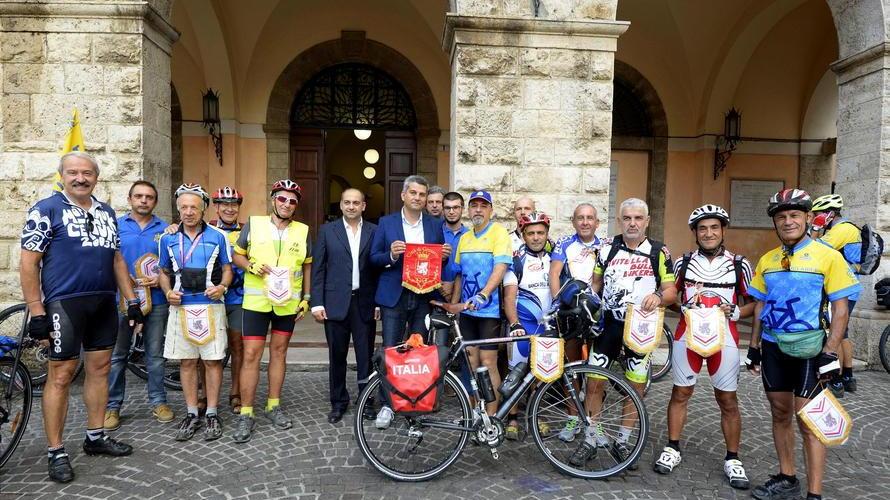 È partita la ciclostaffetta Fiab la méta è il memorial Rizzi a Roma