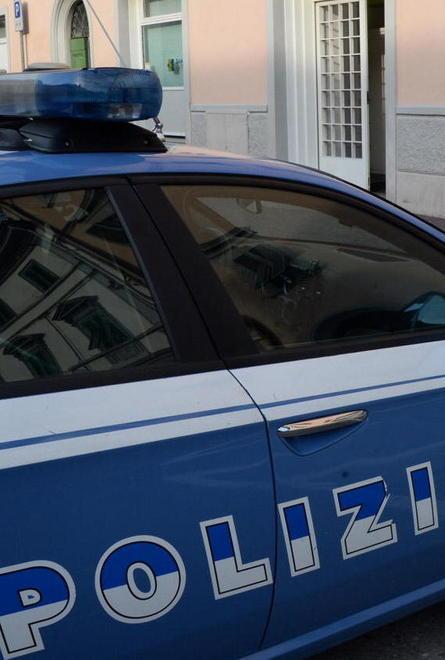 Non rientra a casa, lo cerca la polizia: era alla vendemmia