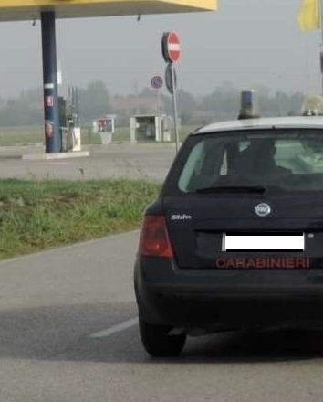  Banda di ladri-vandali in un’area di servizio